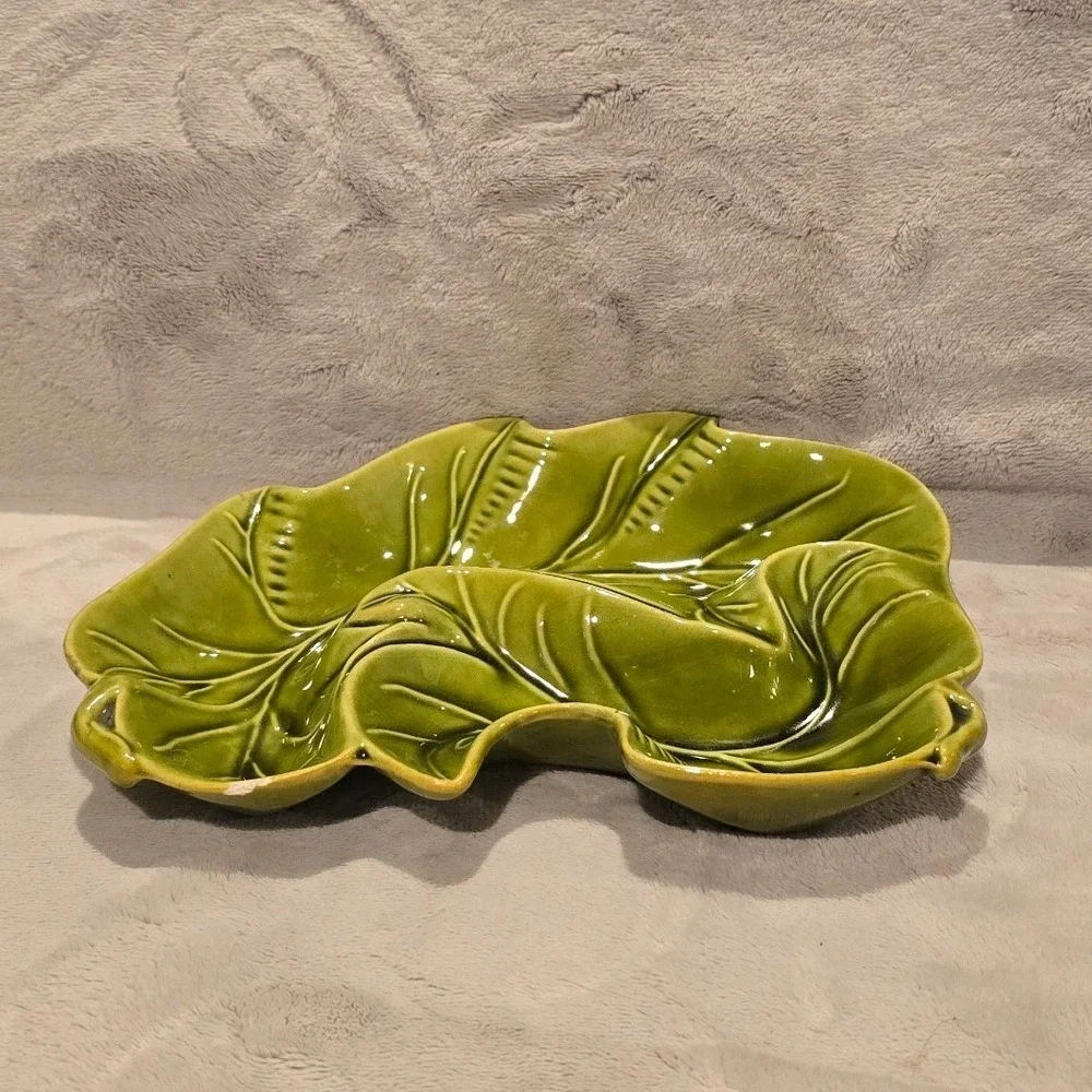 Vintage Green Cabbage Leaf Divided Serving Dish Ceramic USA 3424 MCM Decor